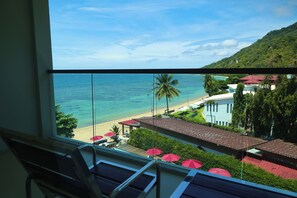 Grand Deluxe Sea View | Minibar, in-room safe, desk, blackout curtains - Sunset Beach Hotel - Adults Only (Ko Pha-ngan)