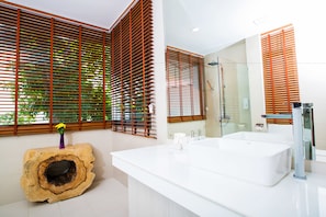 Minibar, in-room safe, desk, blackout curtains