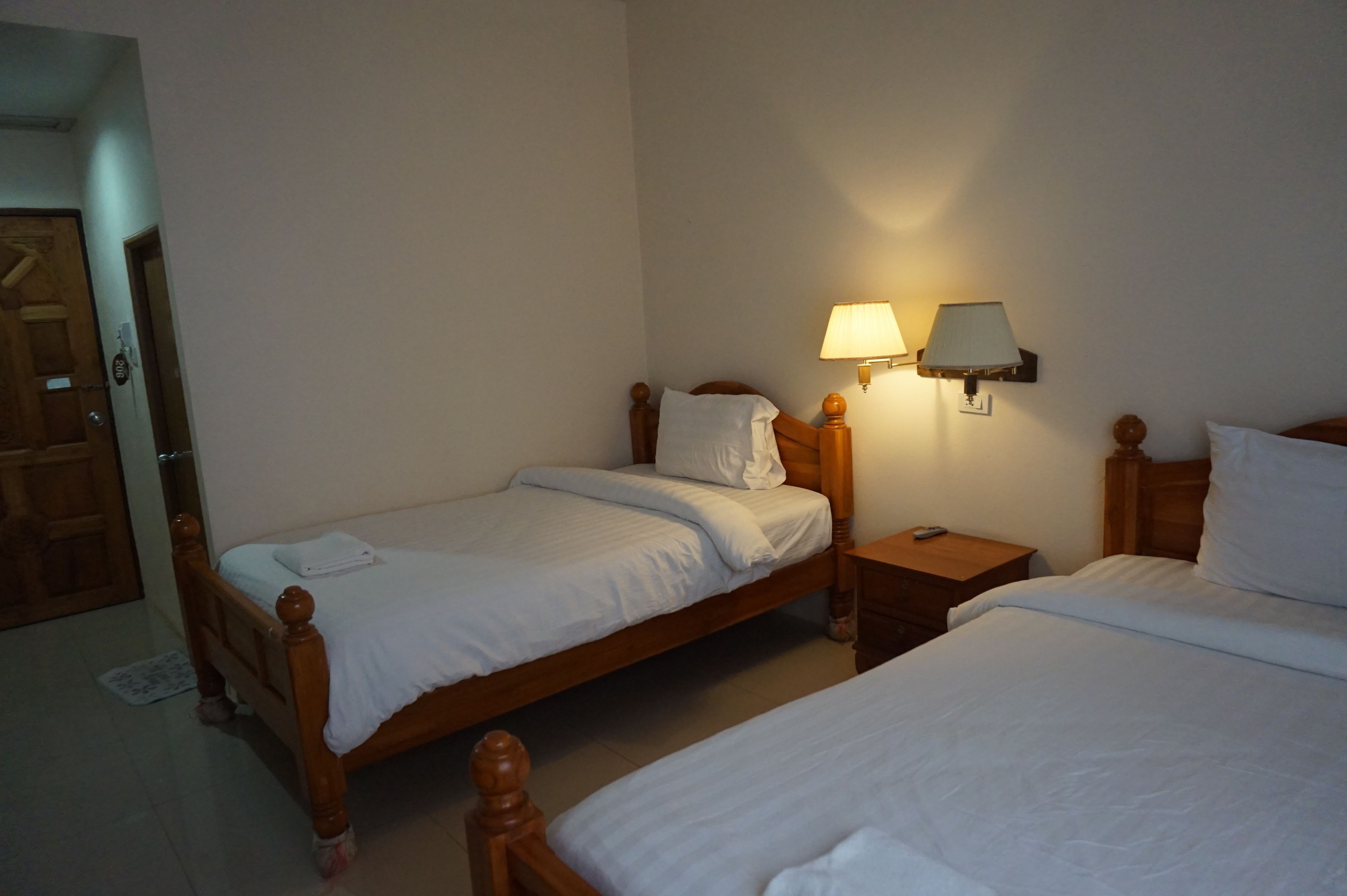 مكتب وواي فاي مجانًا