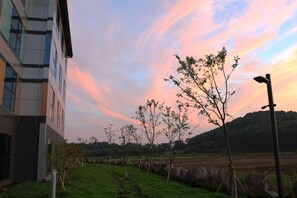 Porch - Jeju Stay in Seongsan Hotel (Seogwipo)