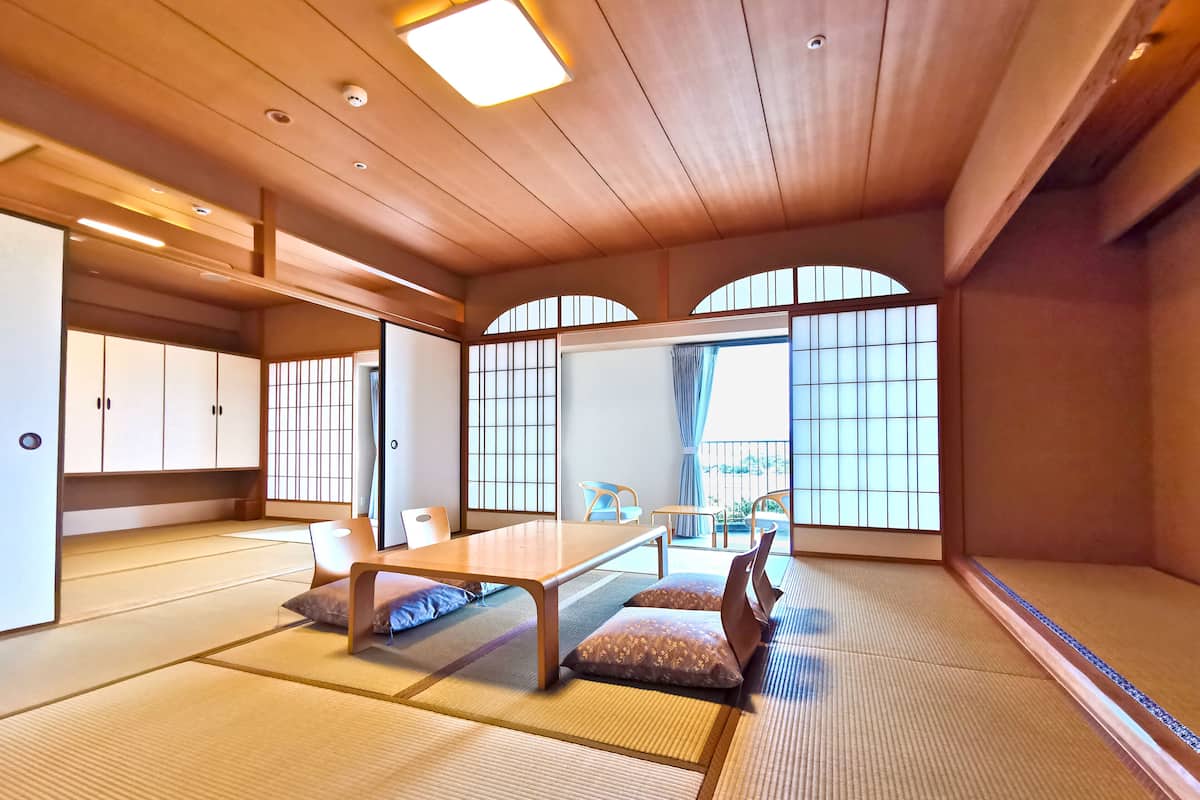 1 chambre, coffres-forts dans les chambres, bureau, Wi-Fi gratuit