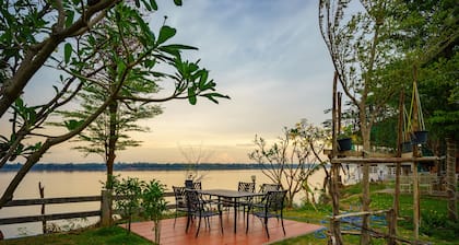 Vieng Khong Hotel