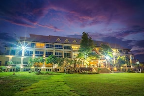 Ngoại thất