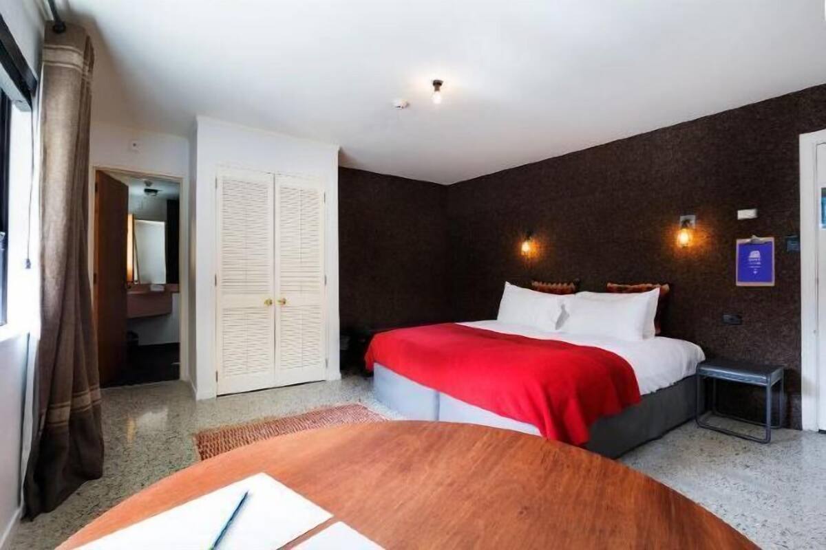 1 bedroom, soundproofing, free WiFi, bed sheets