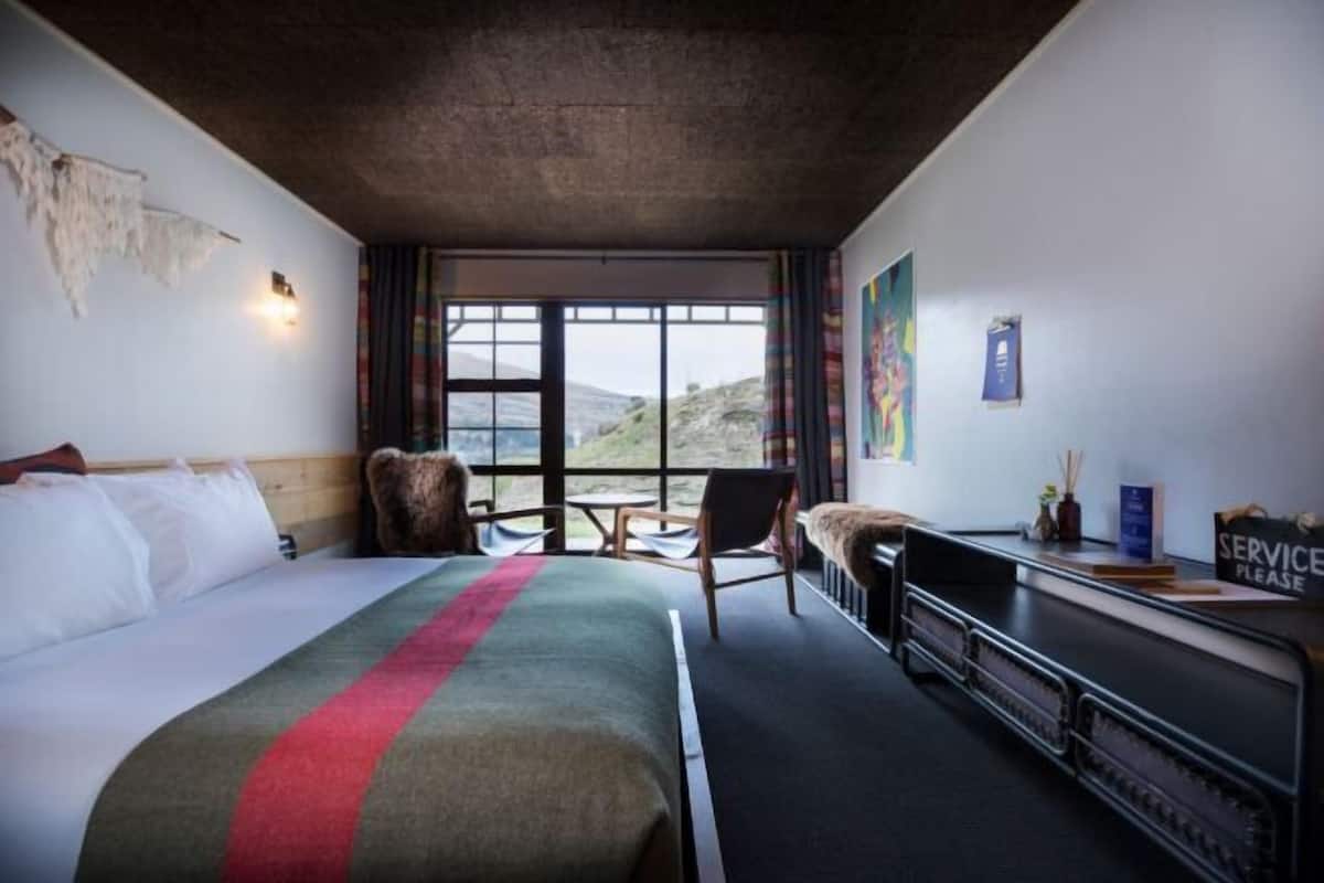 1 bedroom, soundproofing, free WiFi, bed sheets