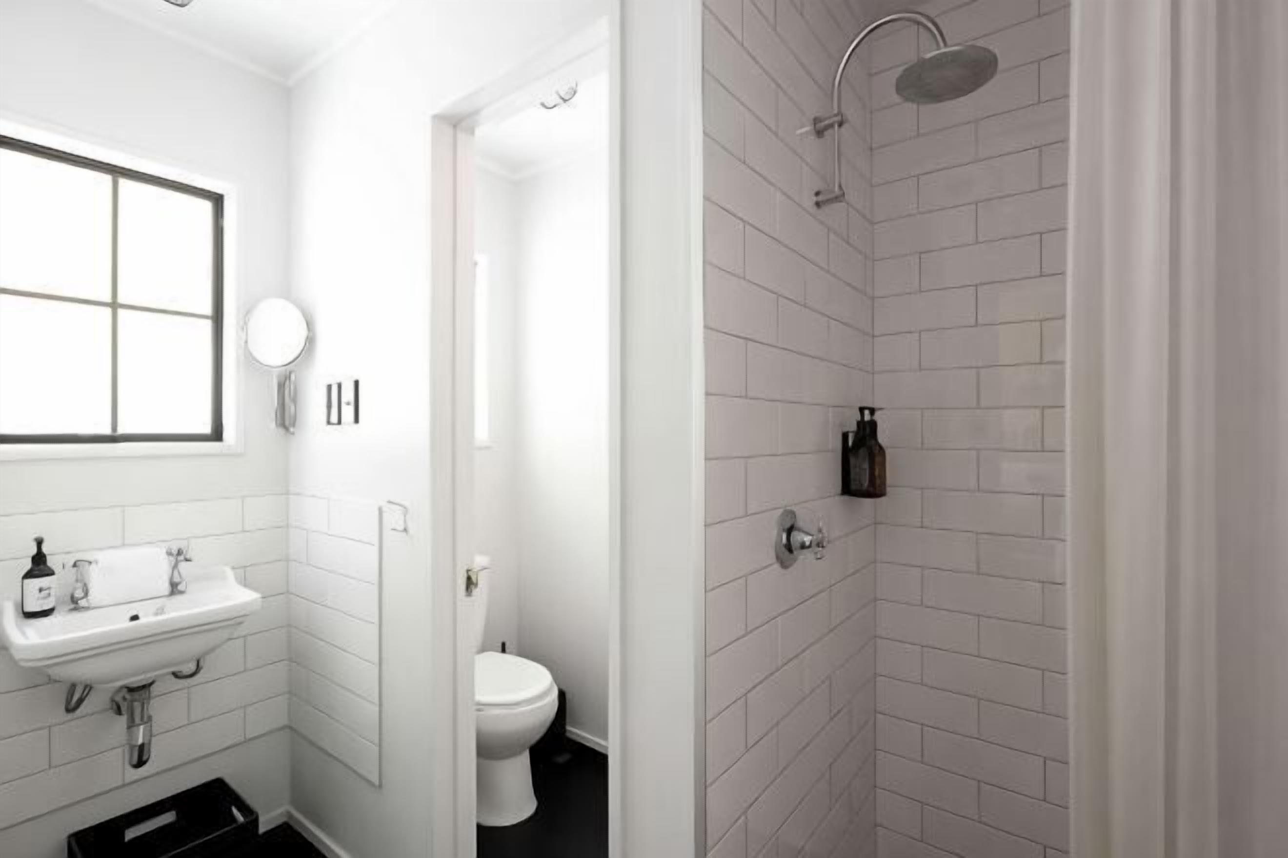 Shower, eco-friendly toiletries, hair dryer, towels