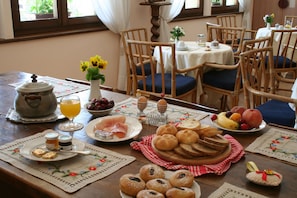 Colazione continentale inclusa, servita tutte le mattine 
