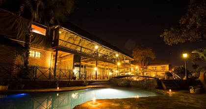 Maun Lodge