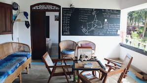 Interior entrance - Maggie Garden Hostel (Galle)