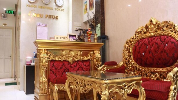 Lobby sitting area - Nhu Phuc Hotel (Ho Chi Minh City)