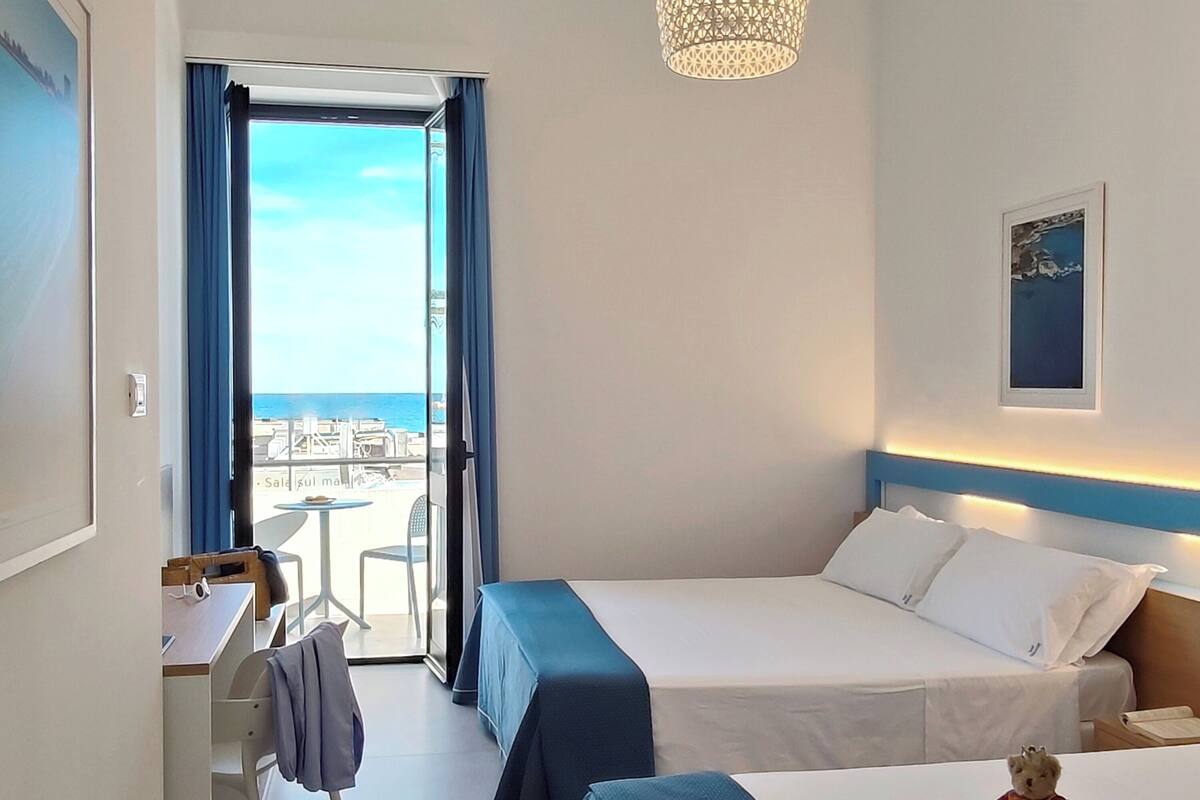 triple room, balcony, sea view | 1 bedroom, desk, blackout curtains, soundproofing