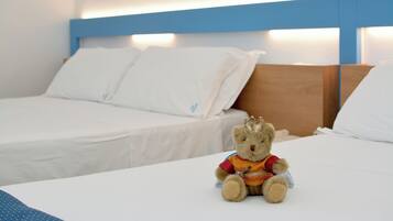 Triple Room, Balcony, Sea View | Desk, blackout drapes, soundproofing, free WiFi