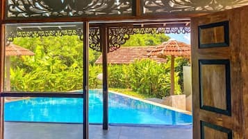 Villa Luxe, 2 chambres, piscine privée, vue fleuve | 1 chambre, literie de qualité supérieure, minibar