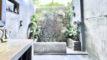 Honeymoon Villa, 1 King Bed, Private Pool, River View | Bathroom