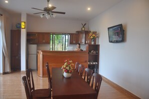 إفطار مجاني