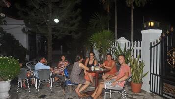 Khu ẩm thực cho gia đình