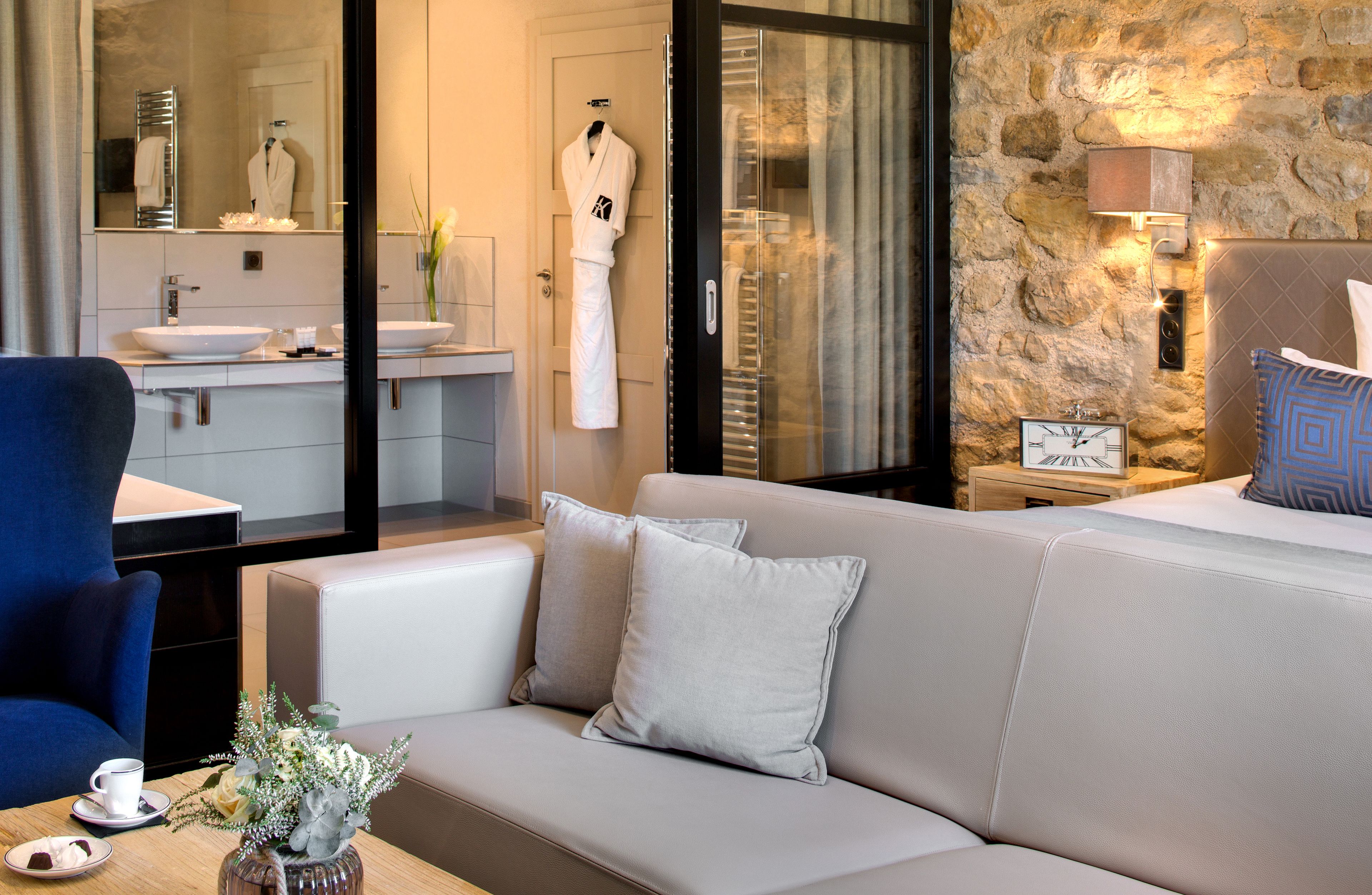 1 bedroom, premium bedding, minibar, in-room safe