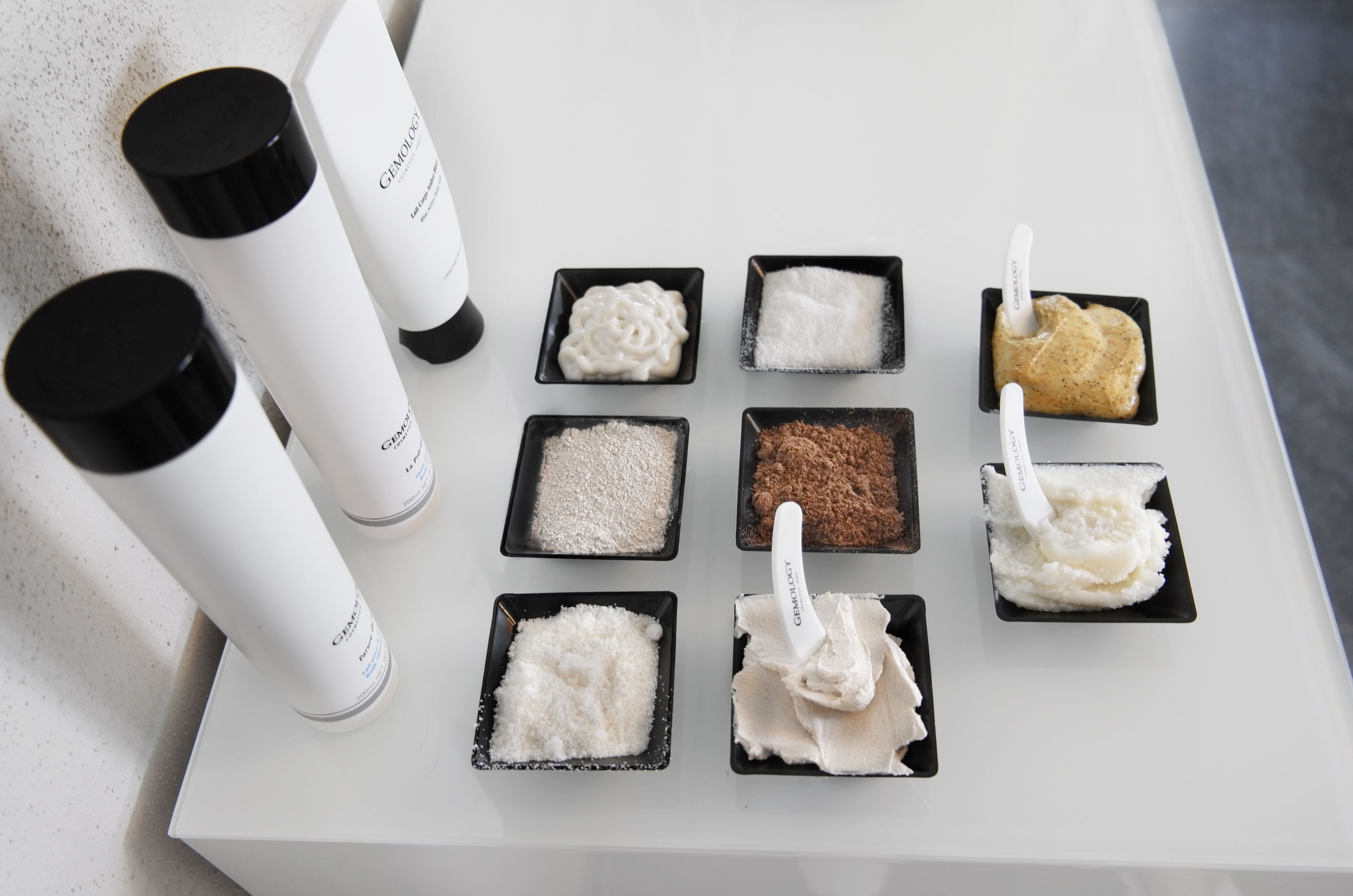 couples treatment room(s), sauna, hot tub, steam room, body treatments