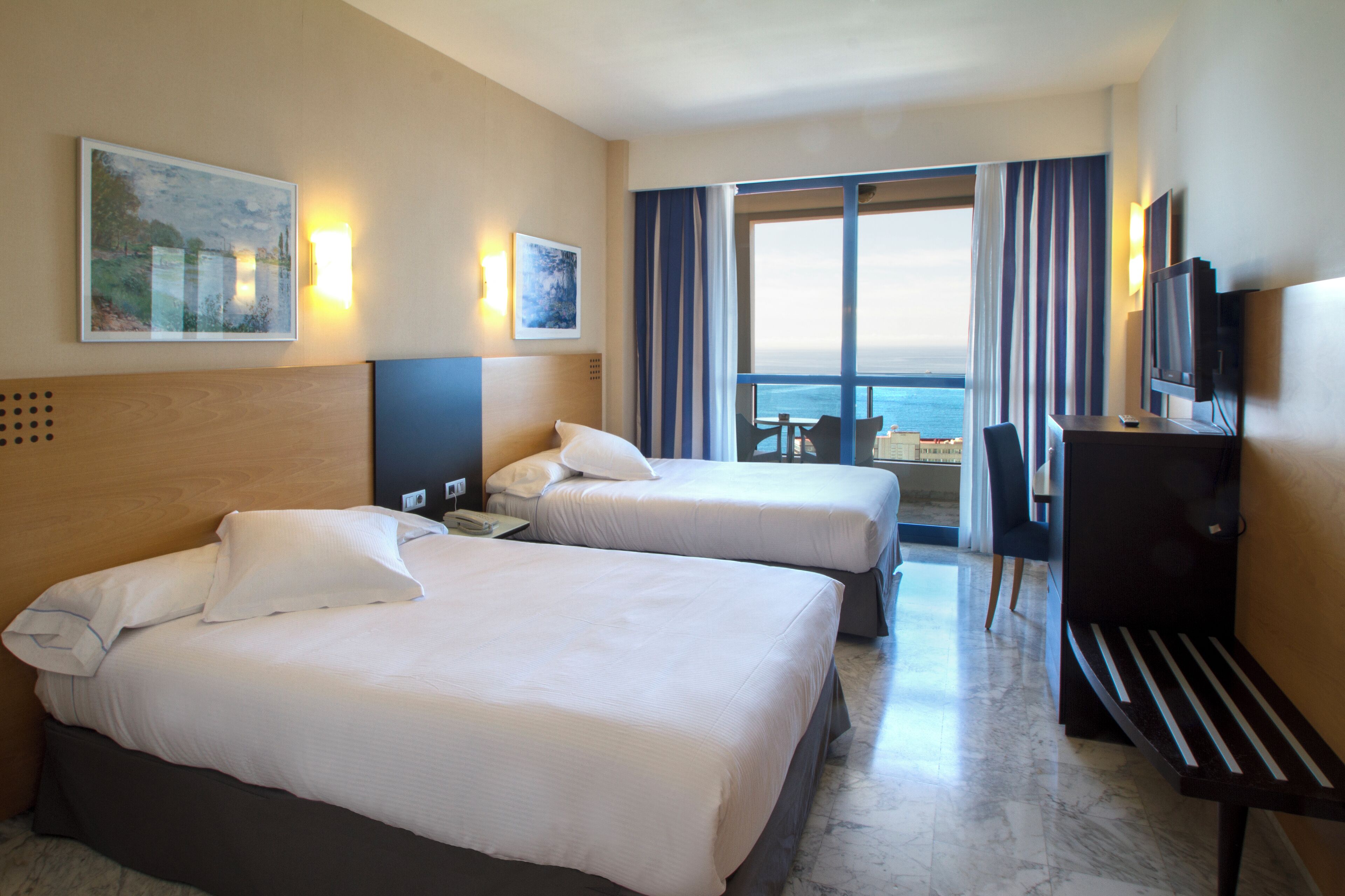 In-room safe, desk, laptop workspace, free WiFi