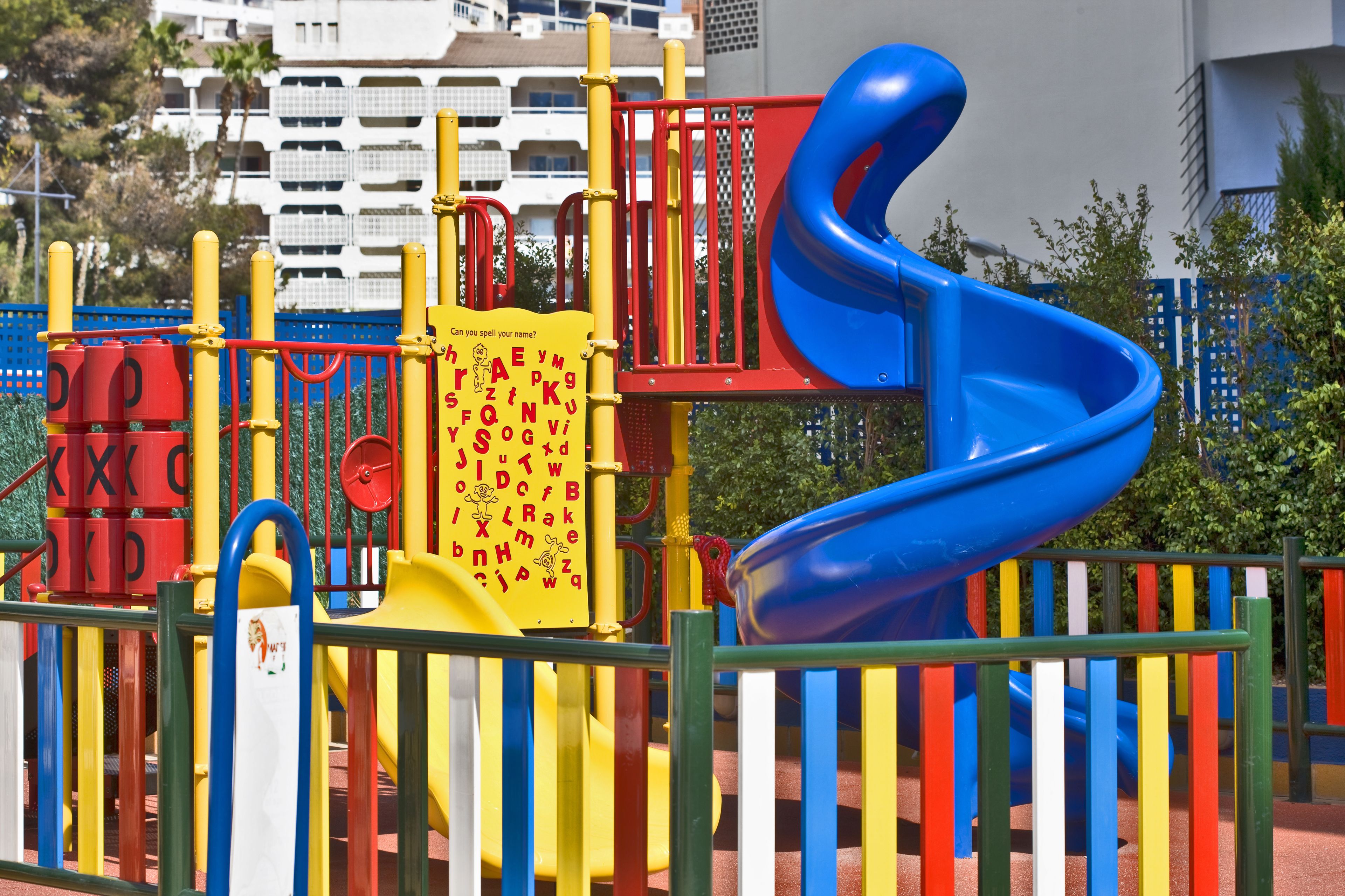 children’s play area – outdoor