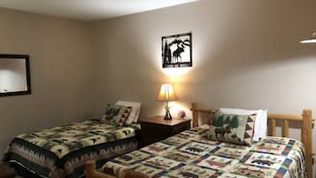 Chambre Signature, 1 chambre, cuisine, rez-de-chaussée | Décor unique, ameublement unique, rideaux d’obscurcissement