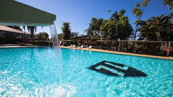 Indoor pool, 4 outdoor pools