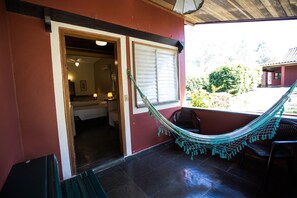Minibar, in-room safe, individually decorated, individually furnished - Hotel Fazenda Sete Lagos (Guaratingueta)