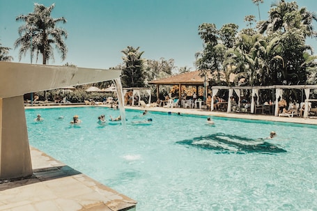 Indoor pool, 4 outdoor pools. Hotel Fazenda Sete Lagos