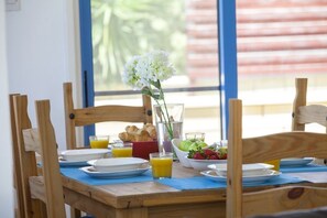 Villa, 3 Bedrooms | In-room dining - Protaras Villa Chios (Sotira)