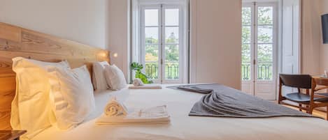 Superior appartement, 1 kingsize bed, privébadkamer | 2 slaapkamers, gratis wifi, beddengoed