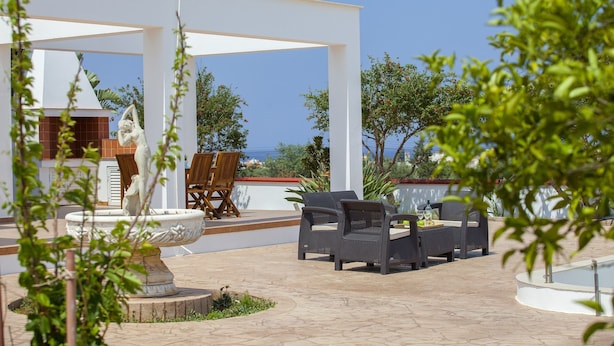 Villa | Terrace/patio - Protaras Views Villa (Paralimni)