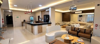 Mac Hotel