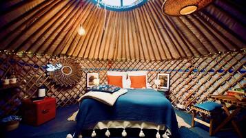 Tienda de campaña, baño compartido, vista al jardín (Mongolian Yurt)