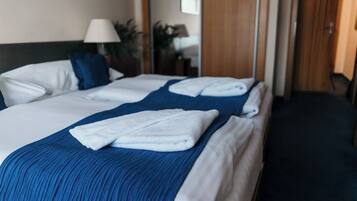 Premium Double Room | Minibar, in-room safe, desk, laptop workspace