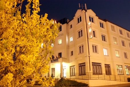 Front of property - evening/night