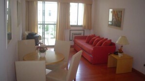 Living area - Ipanema Pax Flat (Rio de Janeiro)