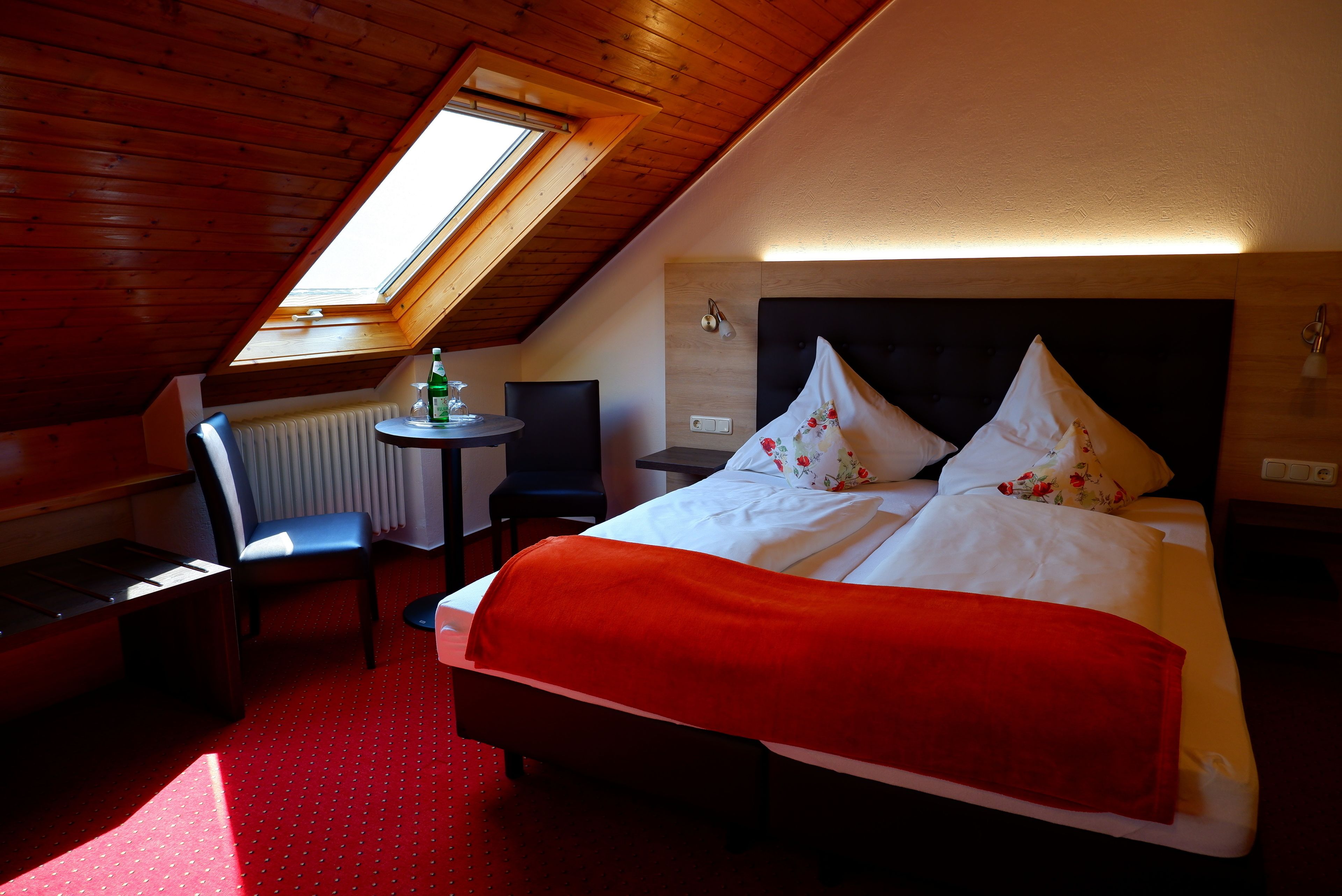 quadruple room | 1 bedroom, hypo-allergenic bedding, in-room safe, desk