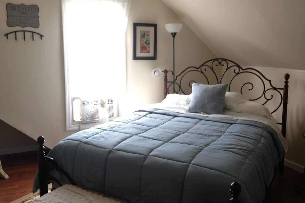 Apartment, 2 Bedrooms (Piedmont: 2nd & 3rd Floor)