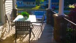 Porch - Beach Glass Rentals (Geneva)
