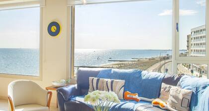 Mackenzie Beachfront Eftyhia Suite