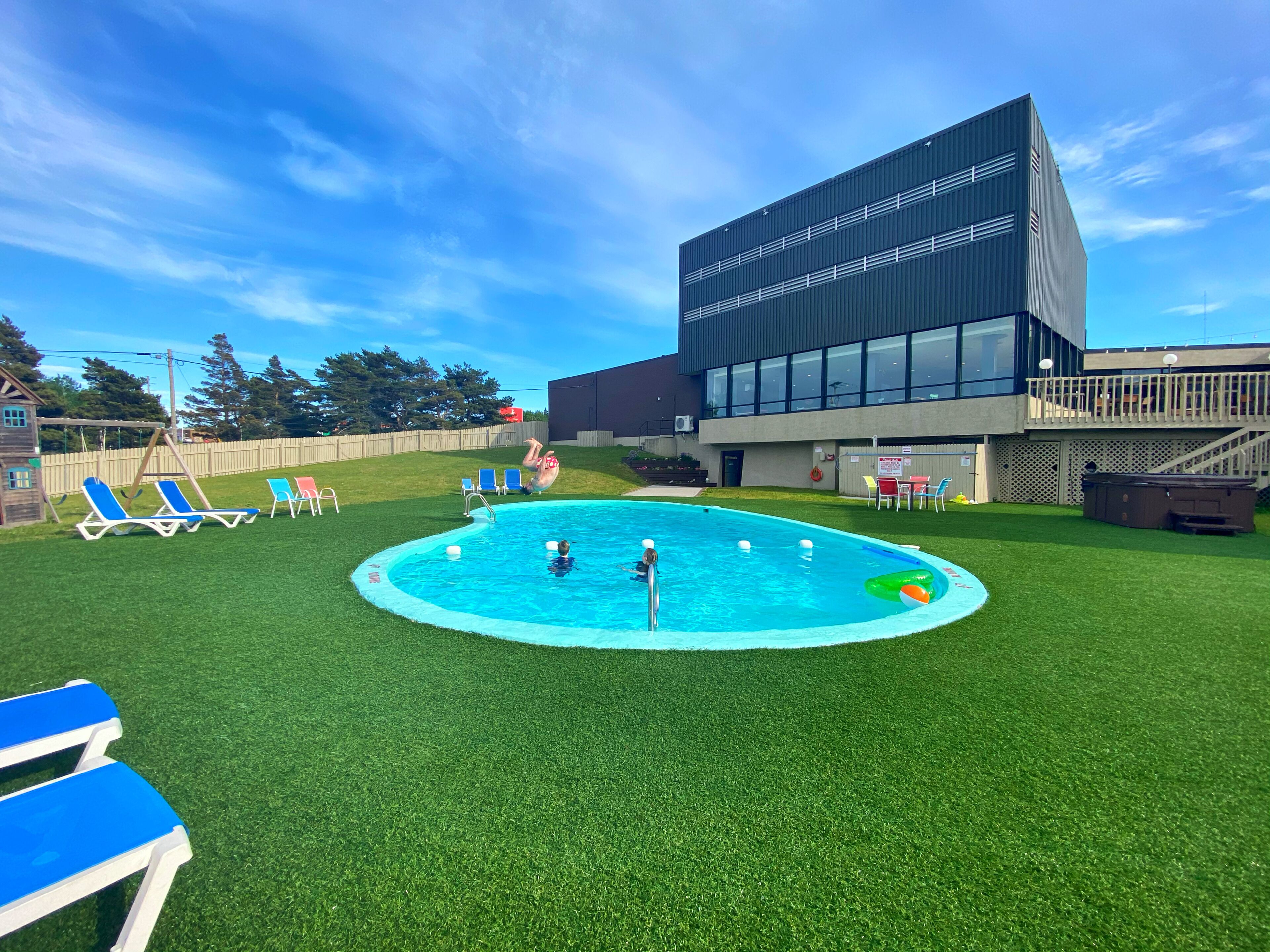 outdoor pool, pool loungers