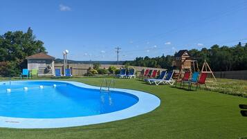 Outdoor pool, pool loungers