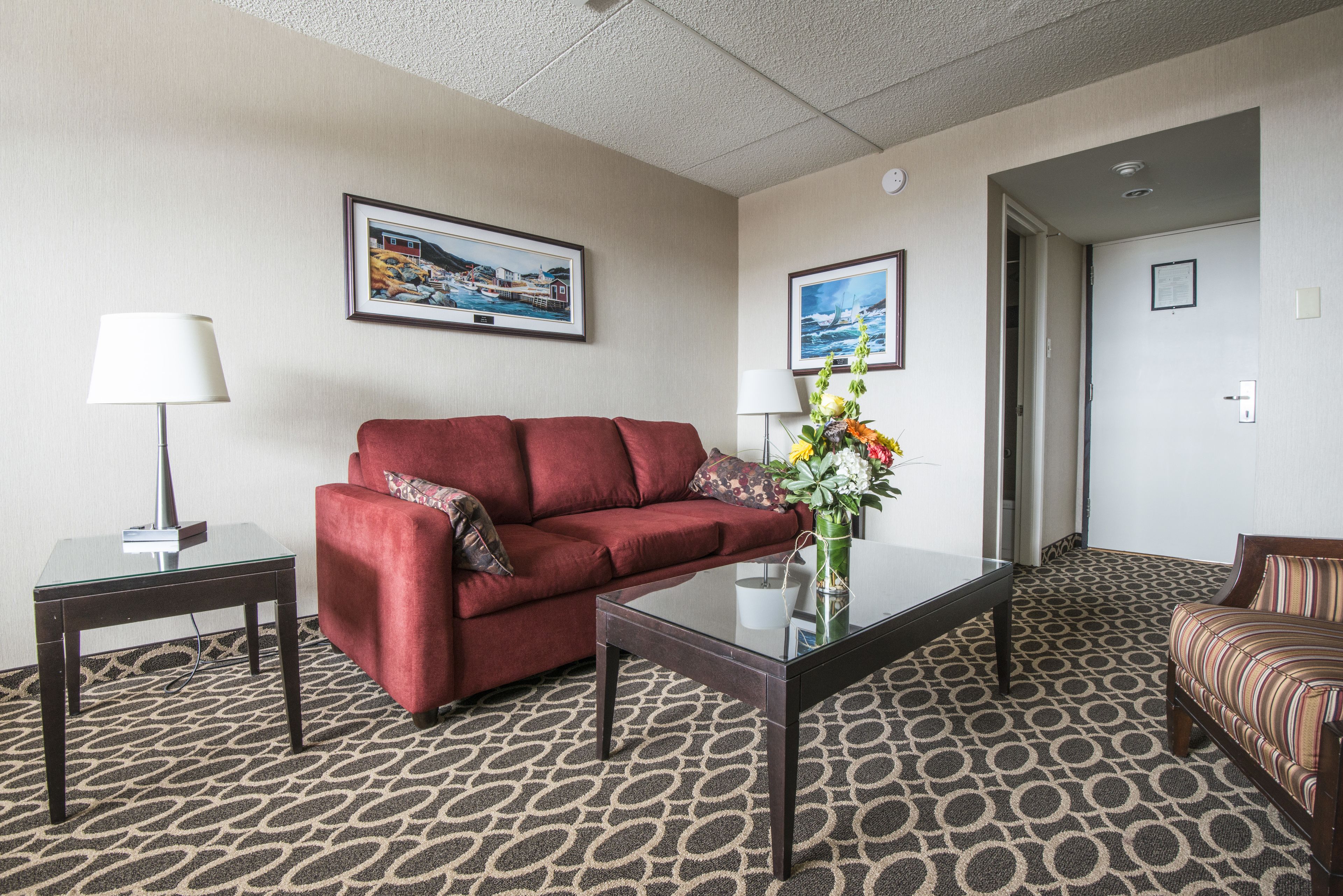 suite, 1 king bed with sofa bed | living area | 42-inch flat-screen tv with cable channels, tv