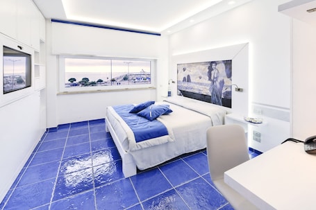 Ropa de cama de alta calidad y minibar