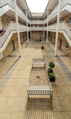 Terrace/patio - PREMIER SUITES Reading (Reading)