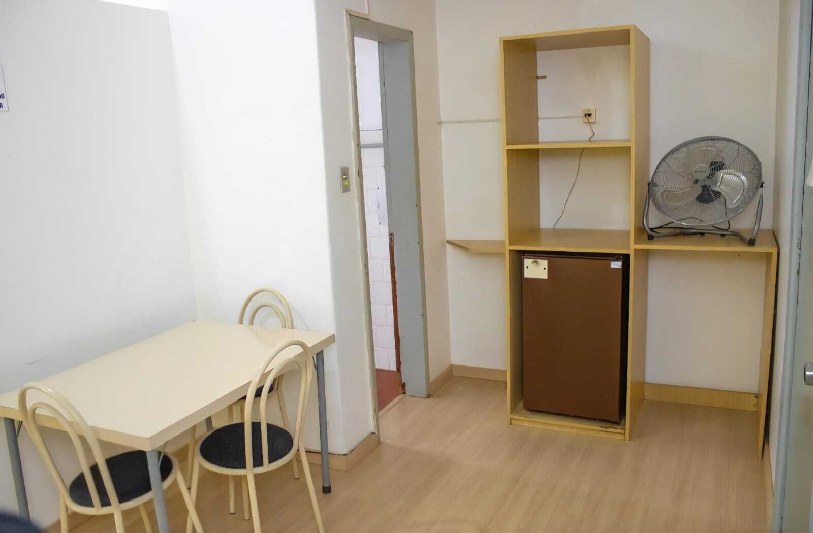 Minibar, escritorio, cortinas blackout y wifi gratis 