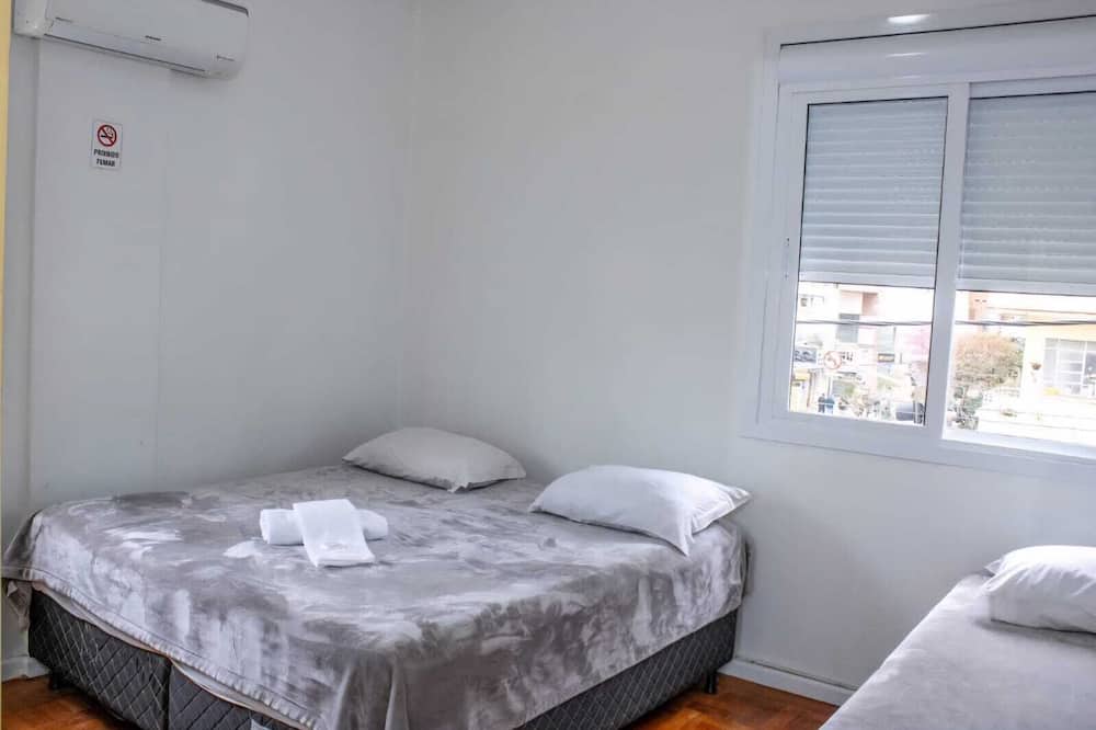 City Hotel