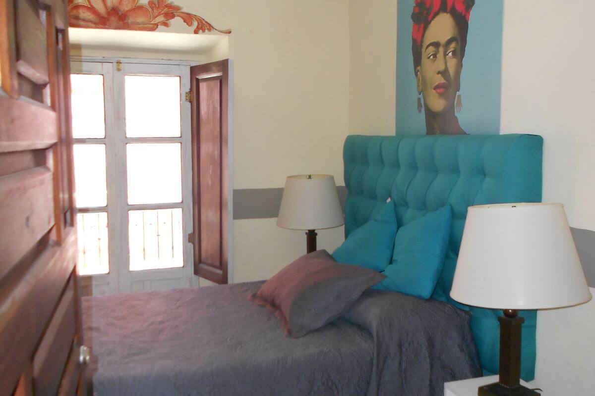 Habitación estándar doble | Escritorio, wifi gratis, ropa de cama