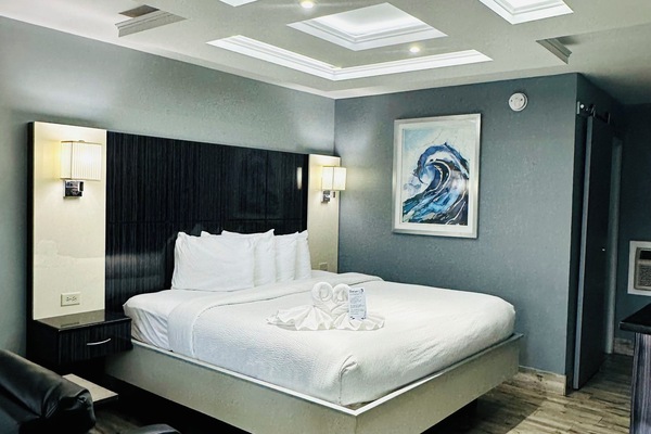 Blackout drapes, soundproofing, iron/ironing board, free WiFi