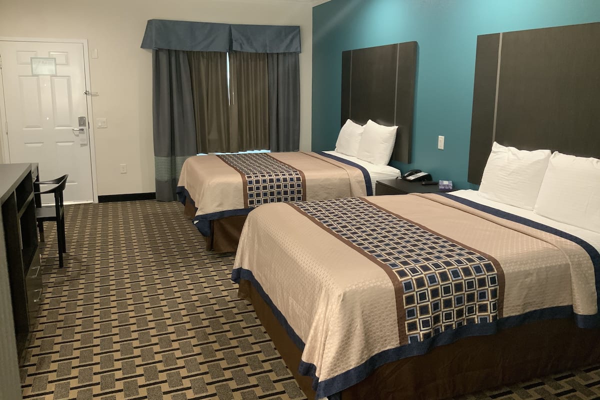 Premium bedding, pillowtop beds, iron/ironing board, free WiFi